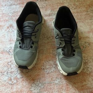 Oncloud woman shoe green